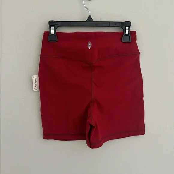 ✨2/$35✨Free People Movement Wave Rider Shorts - Picture 5 of 6